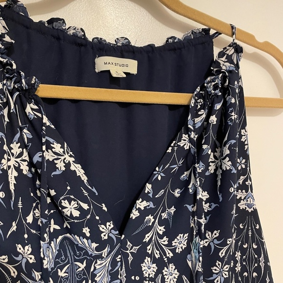 Flouncy Blue Floral Dress S - Picture 3 of 6